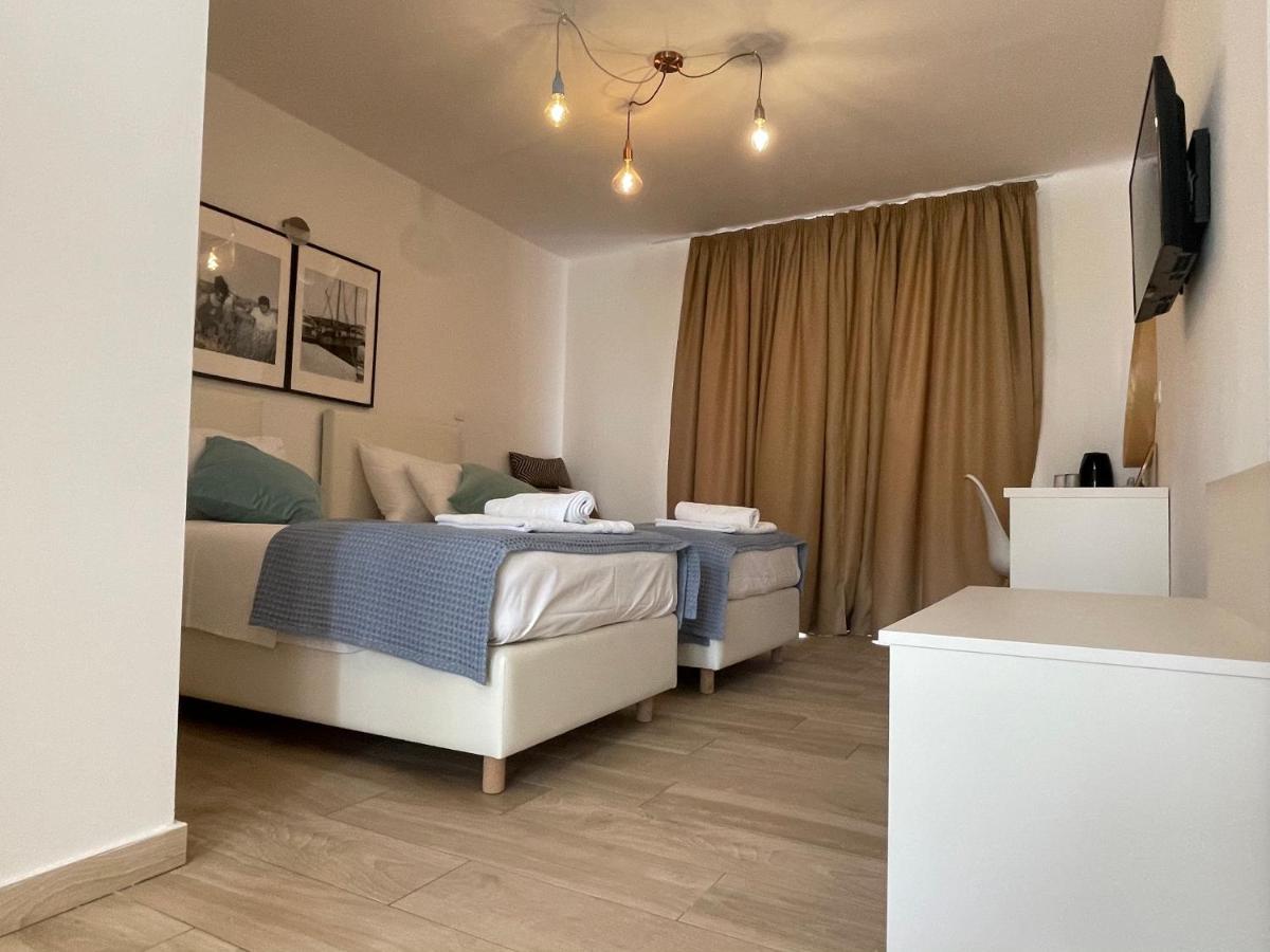 St. Nicholas Rooms Hvar Town Extérieur photo