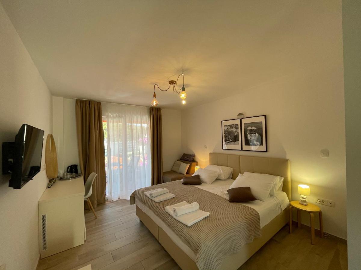 St. Nicholas Rooms Hvar Town Extérieur photo