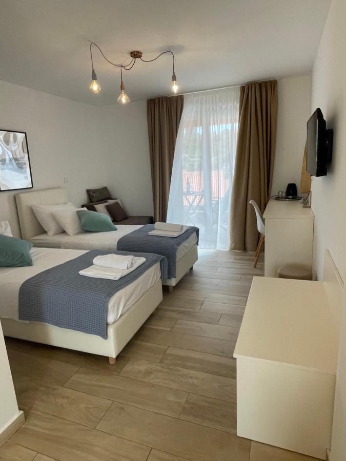 St. Nicholas Rooms Hvar Town Extérieur photo